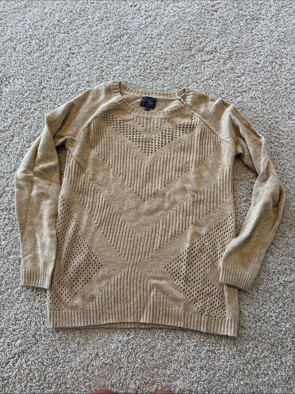 Market & Spruce Lightweight Chevron Knit Sweater - Beige